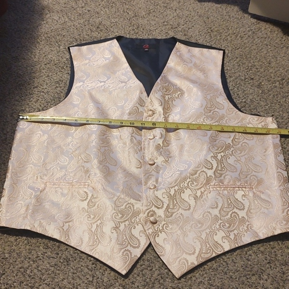 Peach Button-Up Vest - Picture 5 of 7